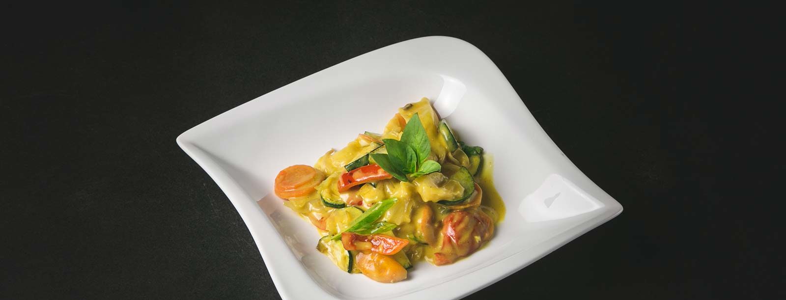 feelfinefood_vegetarischesgemuesecurry_1600x611