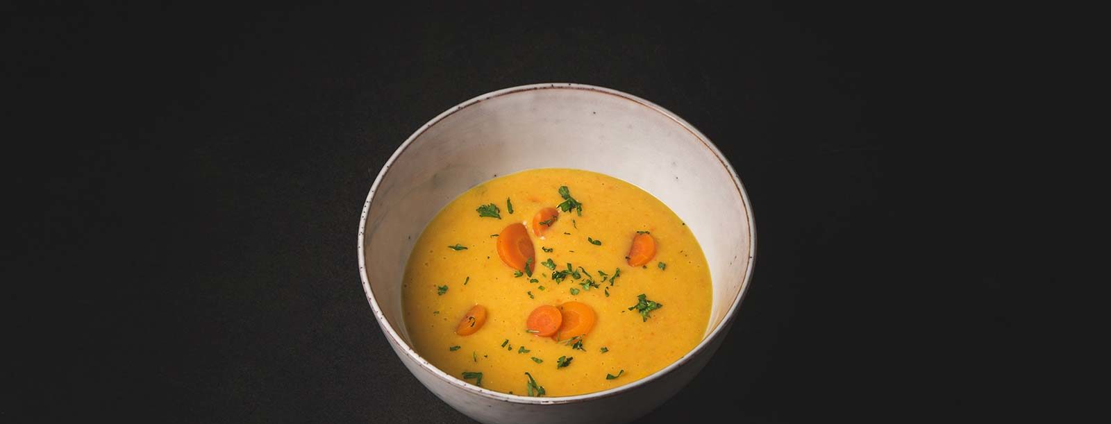 Karottensuppe mit Kokos und Ingwer - Feel Fine Food – Die Gastrofaktur